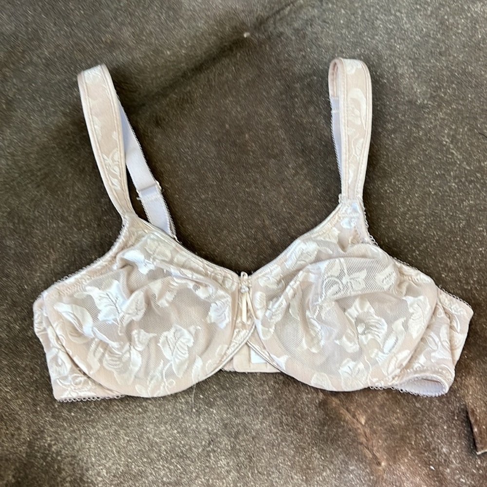 Wacoal Awareness Underwire Bra Wacoal Wide Strap Style 85567